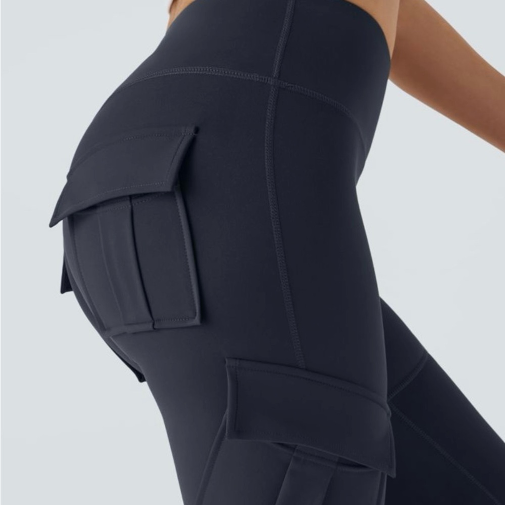 HALARA High Waisted Cargo Pocket Skinny Yoga Legging